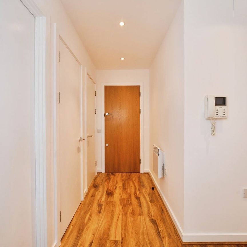 2 Bed Flat, New River Avenue, N8 - Photo 1