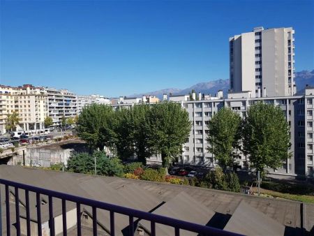 Location appartement 3 pièces - 53m² à Grenoble (38100) - Photo 2