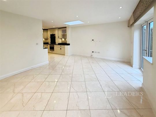 3 bedroom house to rent London Road, Ditton, Aylesford, Kent, ME20 - Photo 1