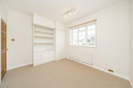 5 bedroom detached house to rent - Photo 5