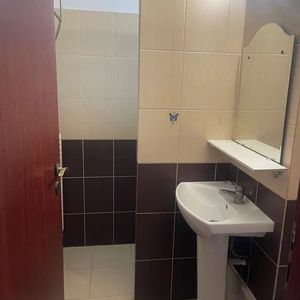 Apartament 2 camere, zona Alexandru cel Bun - Photo 2