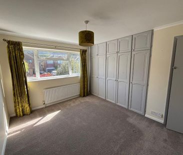 3 bedroom detached house to rent - Photo 3