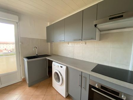 Location Appartement 4 pièces 66m² VALENCE 26000 - Photo 4