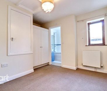 2 bedroom coach house to rent - Photo 4