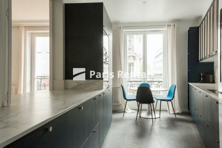 Appartement • Clichy-Trinité - Photo 3