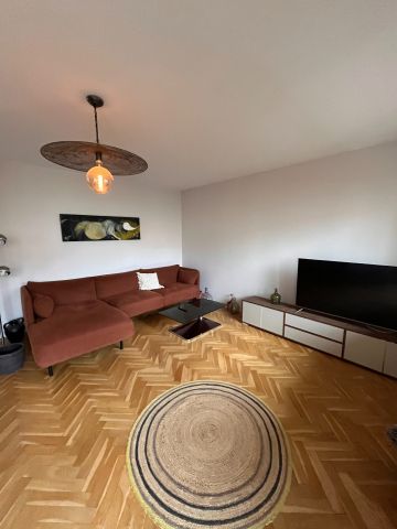 Location Appartement 3 pièces 75m² LYON 6ème - Photo 2