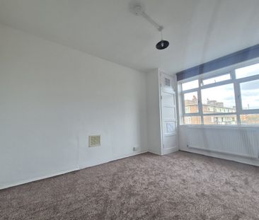 Room in a Shared Flat, St. Peters House, SE17 - Photo 2