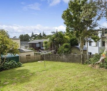 Lovely Lockwood home close to the beach - Photo 5