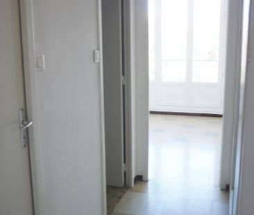 T3, Nîmes Capouchiné, 53m², 565€ H.C - Photo 4