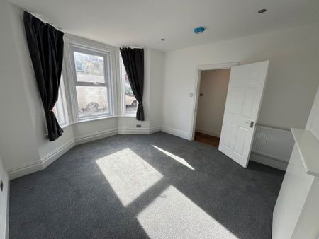 NORTOFT ROAD, CHARMINSTER (P07833) - Photo 2