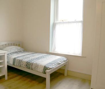 Royal Canal Terrace, Dublin - Photo 1