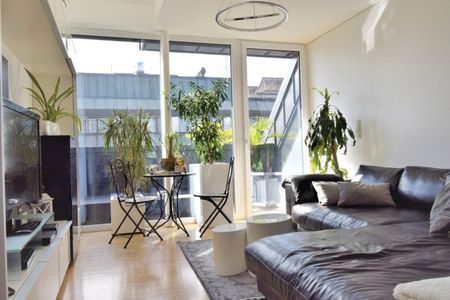 Großzügige Maisonettenwohnung im Zentrum von Linz ab Oktober verfügbar - Photo 2