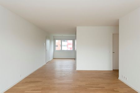 Sunny apartment with a spacious balcony! - Photo 4