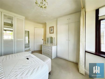 2 bedroom semi-detached house to rent - Photo 2