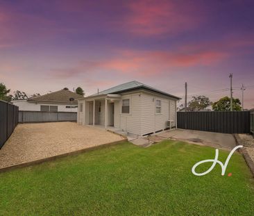 FRESHLY UPDATED HOME IN A CONVENIENT LOCATION - Photo 6