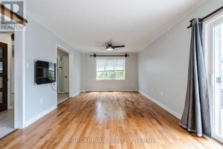 4 PRINCE EDWARD PLACE - Photo 2