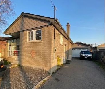 631 Shakespeare Avenue #Upper - Photo 1