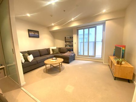 1-bedroom apartment in the sought after Soho complex. - Photo 3