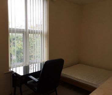 Flat 4 34, Derby Road, Manchester, M14 - Photo 3