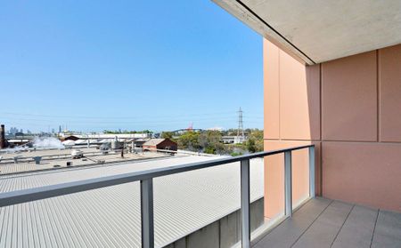 412/77 Hobsons Road, Kensington VIC 3031 - Photo 4