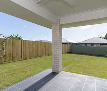 DUPLUX WITH SPACIOUS YARD - Photo 5