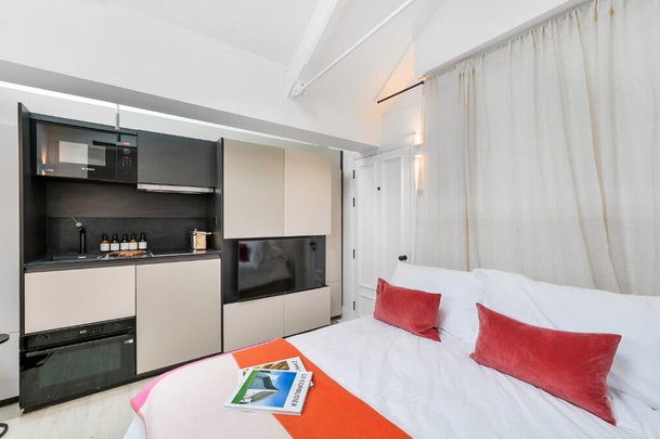 Studio to rent - Photo 1