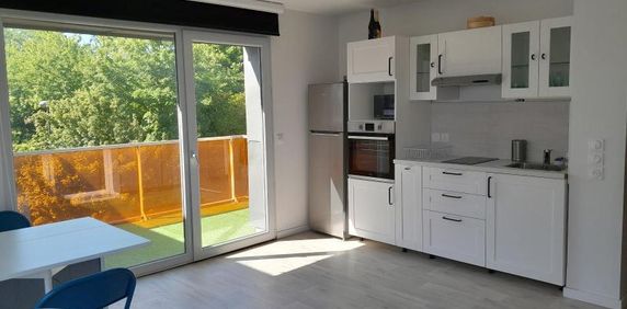 Location Appartement 2 pièces 47m² ROUBAIX 59100 - Photo 2