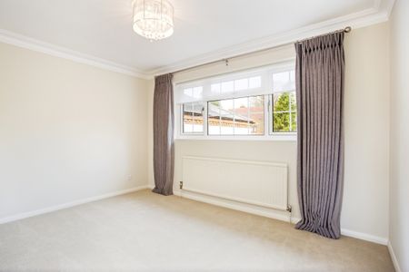 4 bedroom detached house to rent - Photo 5