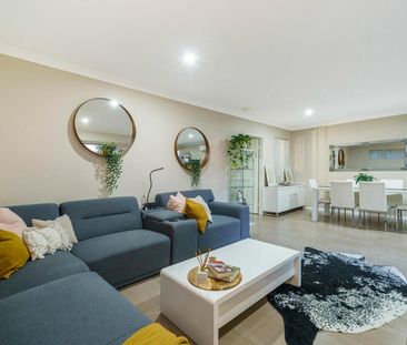 Bright & Spacious 3-Bedroom Townhouse with Study - Photo 1