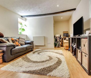 1 bedroom maisonette to rent - Photo 2