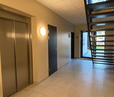 Lækker 2-værelses lejlighed i skønne omgivelser - Foto 2