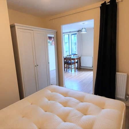 Charcot Road, Colindale, NW9 - Photo 1