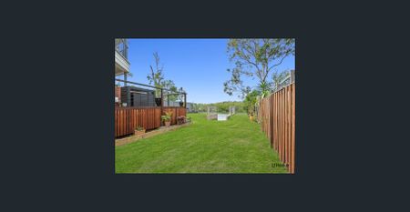 Waterfront Home – Short Term Fully Furnished 4-5-Bedroom with Private Boat Ramp - Photo 5