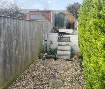 2 bedroom terraced house to rent - Photo 5