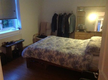 2 Bed Flat, Clapton Common, E5 - Photo 4