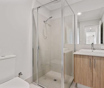 SLEEK AND LOW MAINTENANCE - Photo 6