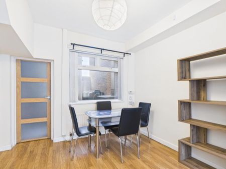 16 Colvil Street, Belfast, BT4 1PS - Photo 4