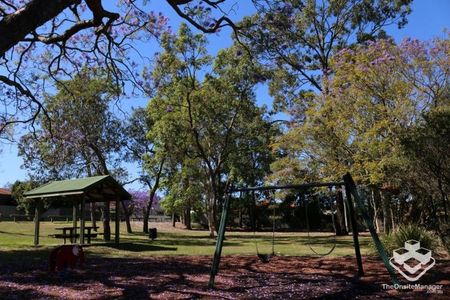Fully Air Conditioned, Sunnybank Hills State School catchment - Photo 2
