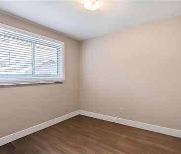 For Lease - 47 Atwater Crescent, Hamilton, Ontario - Photo 5