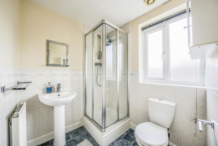 Room in a Shared House, Cardinal Close, B17 - Photo 4