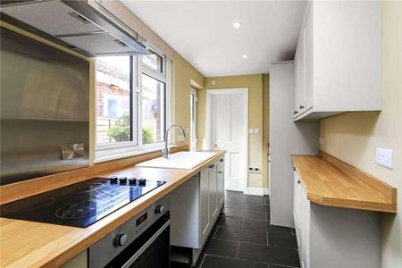 Cherville Street, Romsey, Hampshire, SO51 - Photo 3