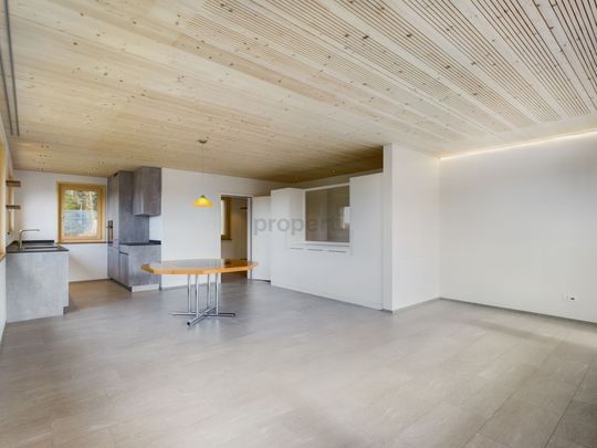 Ein Schmuckstück mit grossem Sitzplatz an ruhiger und naturnahen Lage - Photo 1