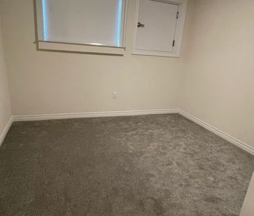 For Lease - 480 Beresford Path Unit# 14, Oshawa, Ontario - Photo 4