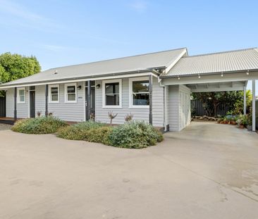 Private and stylish and perfectly positioned for convenient Woodend... - Photo 2