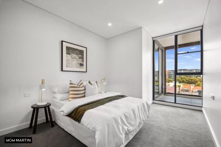 MGM MARTIN – TWO BEDROOM APARTMENT (USE W1 GATE, UNIT ON LEVEL 5) - Photo 4