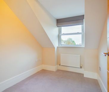 4 bedroom townhouse to rent - Photo 5