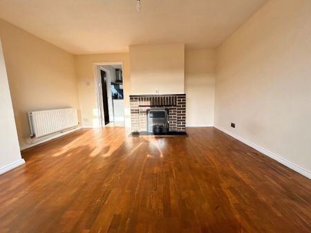 5 Canberra Gardens, Newtownards BT23 4RN - Photo 2