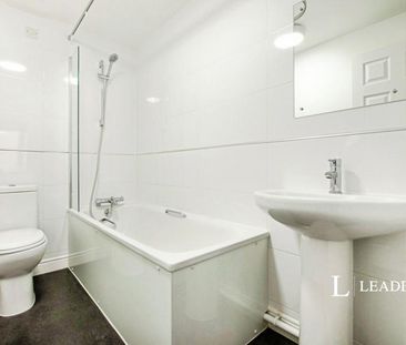 3 bedroom house to rent Dunbar Close, Long Eaton, NG10 - Photo 6