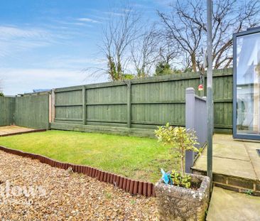 3 bedroom semi-detached house to rent - Photo 6