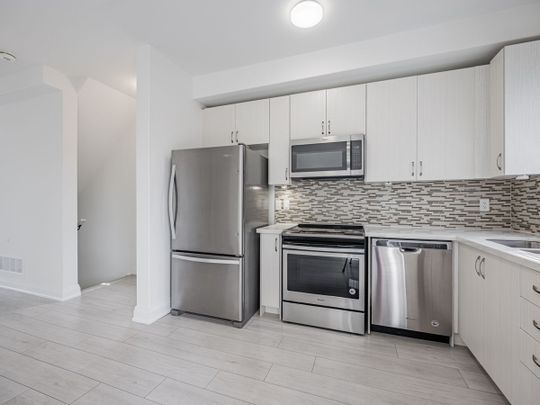 For Lease - 199 Ardagh Road Unit# 36, Barrie, Ontario - Photo 1